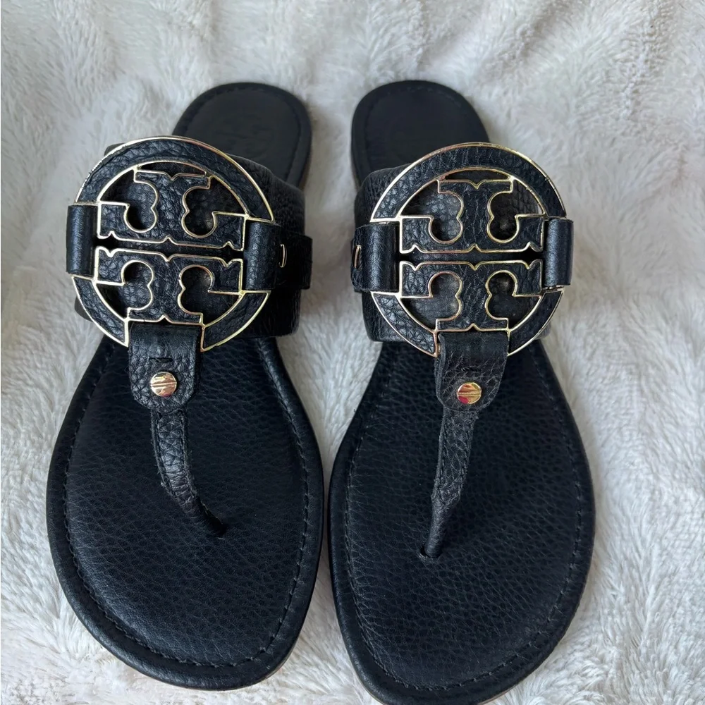 Tory Burch Black Leather Logo Thong Sandals with Gold Hardware size 9 Reg. $250